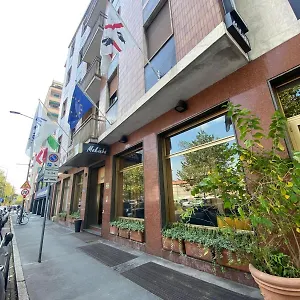 Mokinba Sant'ambroeus 3* Milano